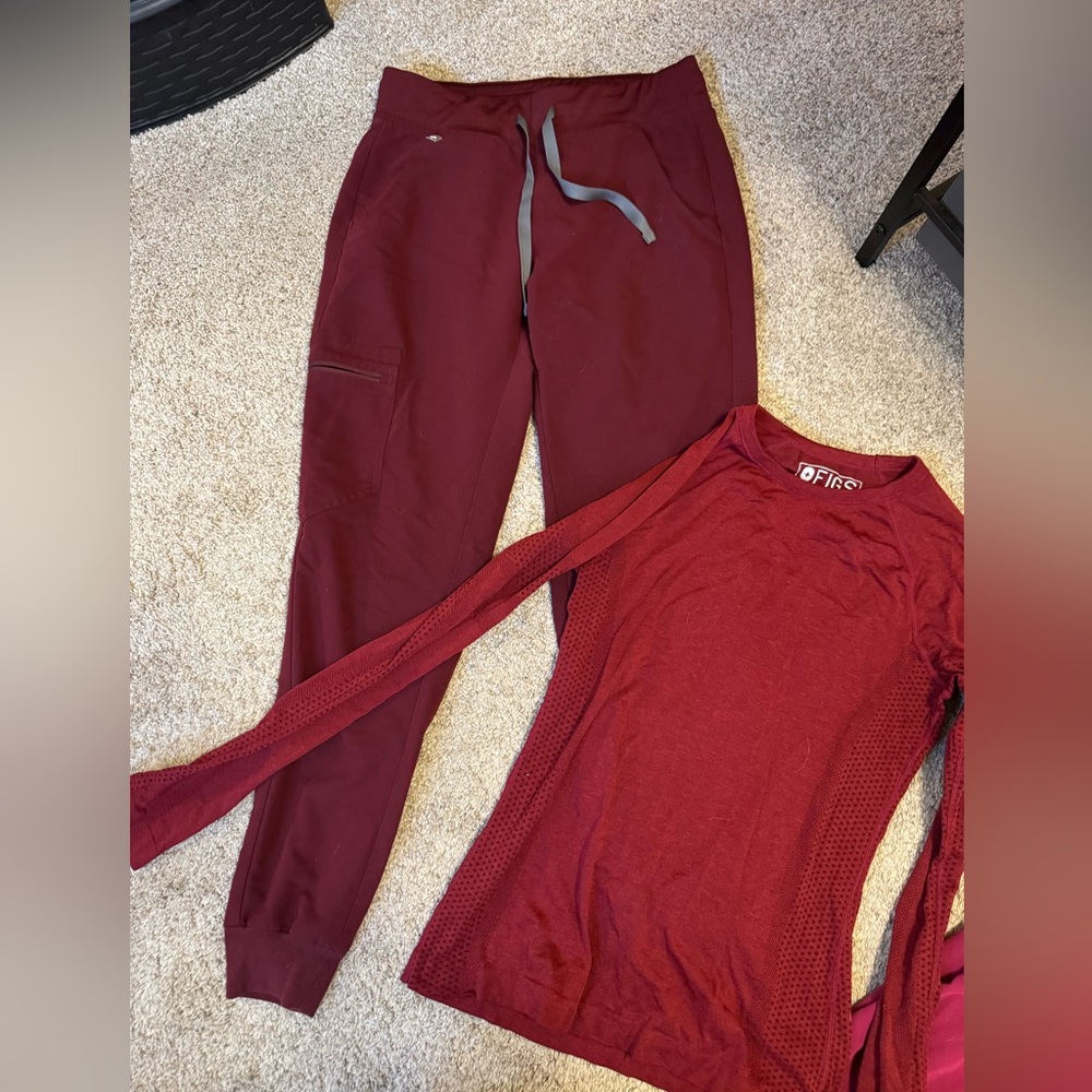 Figs Jogger scrub pants and under-scrub in burgundy